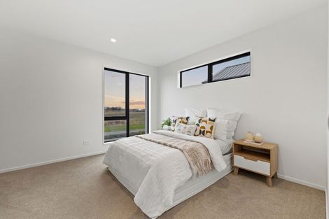 Photo of property in 6 Akoranga Place, Hornby, 8042