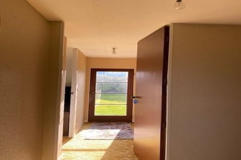 Photo of property in 68 Clifden Highway, Tuatapere, 9691