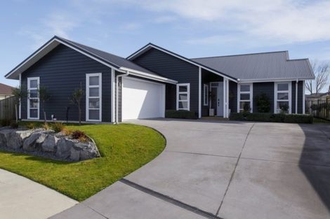 Photo of property in 34 Huka Heights Drive, Rangatira Park, Taupo, 3330