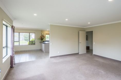 Photo of property in 8 Monarch Place, Paraparaumu Beach, Paraparaumu, 5032