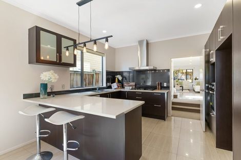 Photo of property in 77 Valderama Drive, Flat Bush, Auckland, 2019