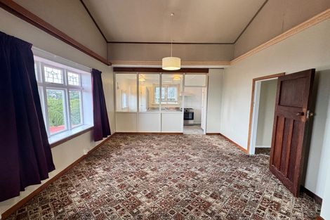 Photo of property in 68 Mortimer Terrace, Brooklyn, Wellington, 6021