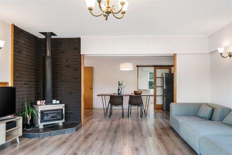 Photo of property in 14 Jonathan Place, Sunnynook, Auckland, 0620