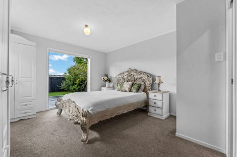 Photo of property in 84 Millbrook Road, Henderson, Auckland, 0612