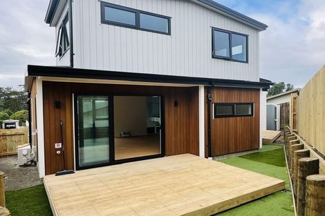 Photo of property in 4a Lowell Place, Massey, Auckland, 0614