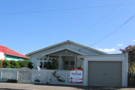 Photo of property in 19 Plunket Avenue, Petone, Lower Hutt, 5012