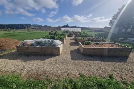 Photo of property in Three Chimneys, 80 Te Muna Road, Martinborough, 5784