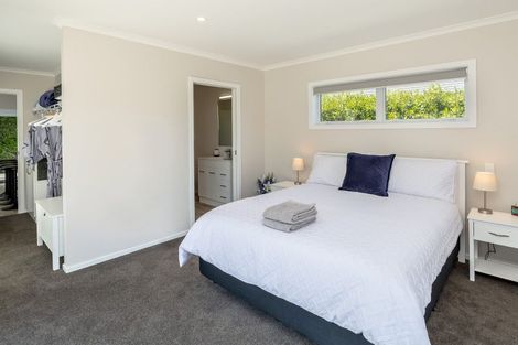 Photo of property in 18 Tuscan Lane, Martinborough, 5711