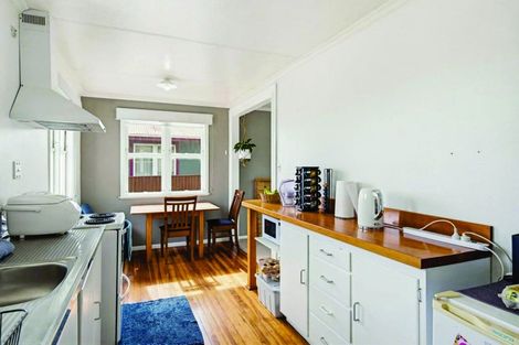 Photo of property in 14 William Street, Levin, 5510