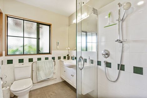 Photo of property in 45b Takutai Avenue, Half Moon Bay, Auckland, 2012