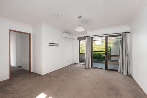 Photo of property in 415 Devonport Road, Tauranga South, Tauranga, 3112