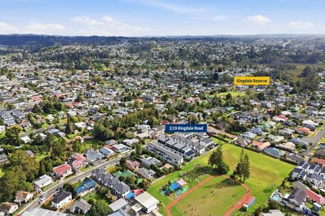 Photo of property in 2/19 Kingdale Road, Henderson, Auckland, 0610