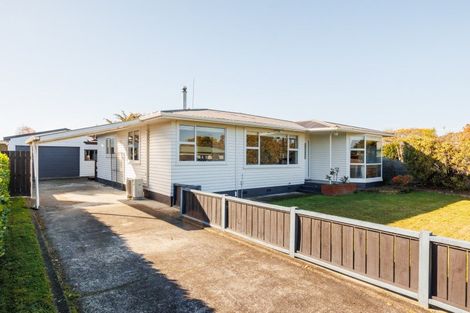 Photo of property in 4 Tingey Place, Awapuni, Palmerston North, 4412