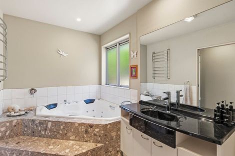 Photo of property in 60 The Esplanade, Raumati South, Paraparaumu, 5032