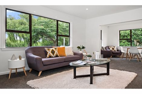 Photo of property in 906 Avonside Drive, Avondale, Christchurch, 8061