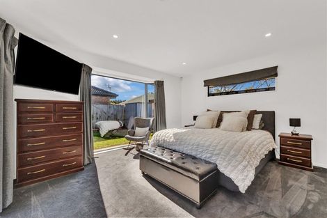 Photo of property in 21 Forest Drive, Parklands, Christchurch, 8083