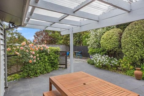 Photo of property in 15 Tawa Street, Waikanae, 5036