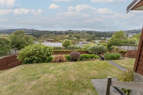 Photo of property in 7 Montrose Grove, Churton Park, Wellington, 6037