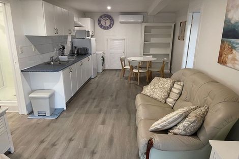 Photo of property in 6 Judkins Crescent, Cockle Bay, Auckland, 2014