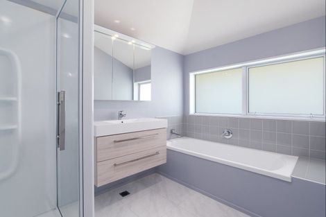 Photo of property in 100a Aorangi Road, Bryndwr, Christchurch, 8053