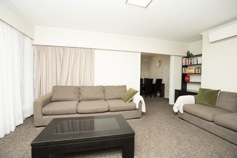 Photo of property in 9 Gerrand Place, Chedworth, Hamilton, 3210