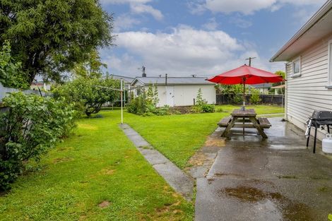 Photo of property in 16 Tawa Street, Levin, 5510