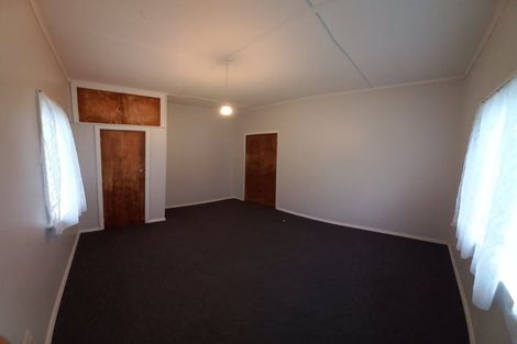 Photo of property in 62 Randwick Crescent, Moera, Lower Hutt, 5010