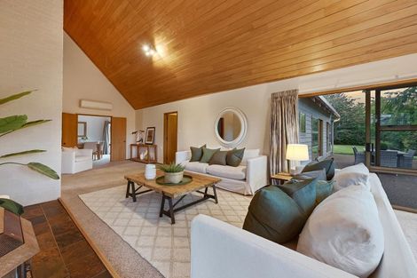 Photo of property in 39 Robinson Road, Whitianga, 3510