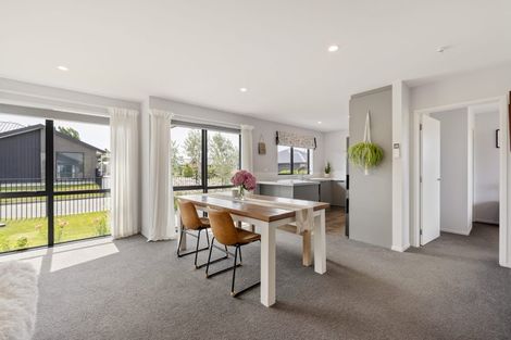 Photo of property in 9 Arabella Crescent, Yaldhurst, Christchurch, 8042