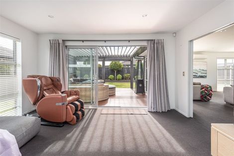 Photo of property in 7 Harston Place, Wigram, Christchurch, 8042