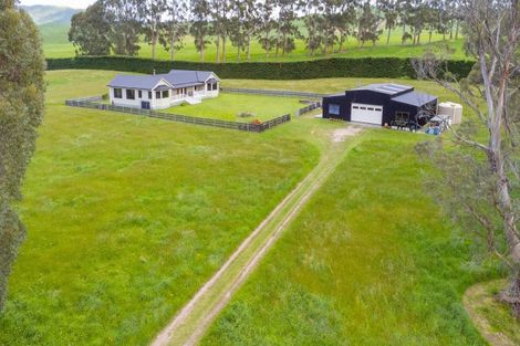 Photo of property in 736 Tukairangi Road, Kinloch, Taupo, 3385