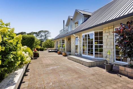 Photo of property in 58 Atkinson Road, Hurworth, New Plymouth, 4371