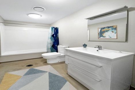 Photo of property in Sharella Living, 20 Glenmore Street, Thorndon, Wellington, 6011