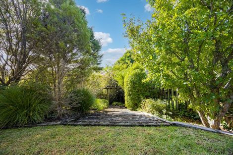 Photo of property in 30 Roberta Crescent, Orewa, 0931