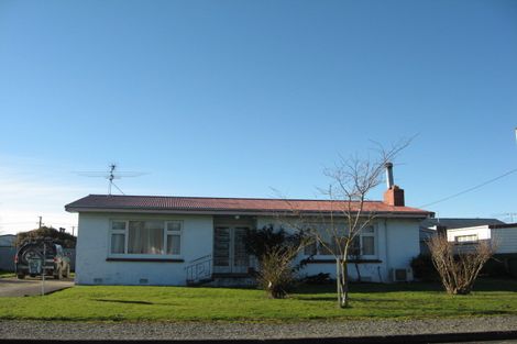 Photo of property in 43 Durham Street, Winton, 9720