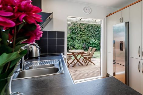 Photo of property in 13 Matapouri Road, Mangere Bridge, Auckland, 2022