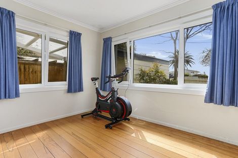 Photo of property in 43 Vipond Road, Stanmore Bay, Whangaparaoa, 0932