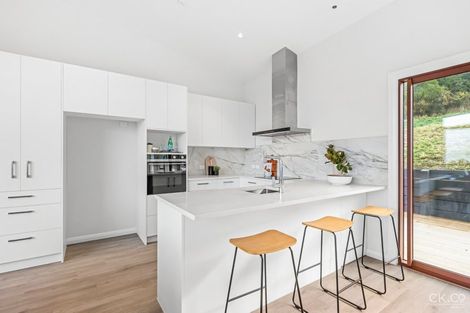 Photo of property in 18 Colorado Road, Totara Park, Upper Hutt, 5018