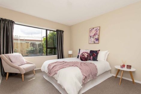 Photo of property in 2/109a Queenspark Drive, Parklands, Christchurch, 8083