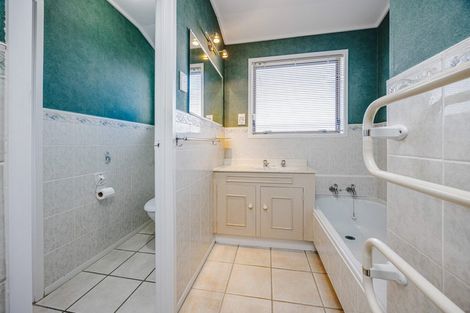 Photo of property in 21 Brynbela Court, Papakura, 2110