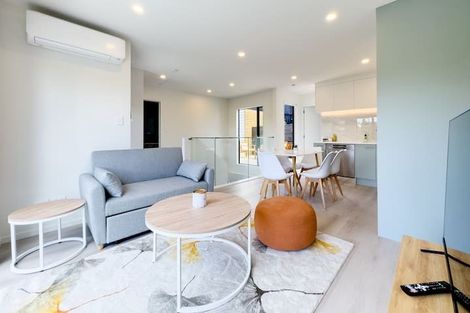 Photo of property in 5/236 Albany Highway, Schnapper Rock, Auckland, 0632