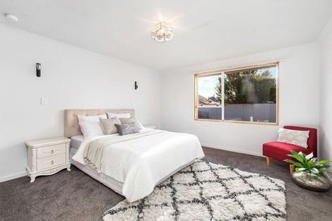 Photo of property in 12 Brixton Street, Islington, Christchurch, 8042