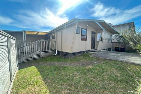 Photo of property in 1009 Papamoa Beach Road, Papamoa Beach, Papamoa, 3118