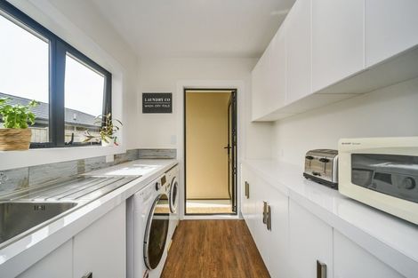 Photo of property in 27 Balrickard Way, Milson, Palmerston North, 4414