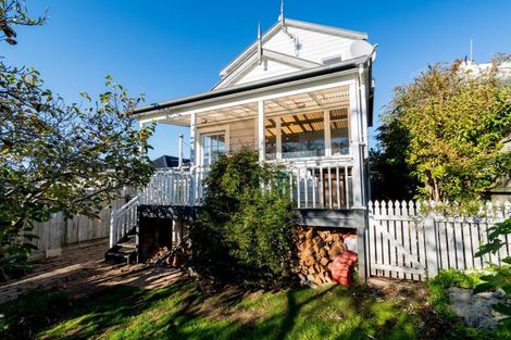 Photo of property in 16 Galloway Street, Mornington, Dunedin, 9011