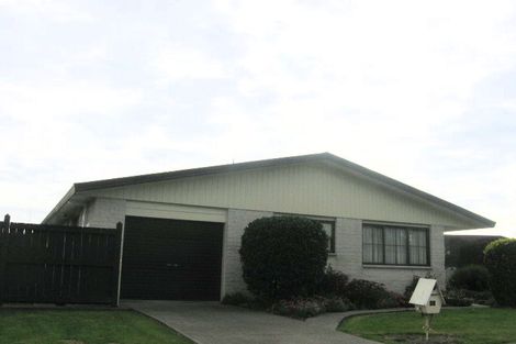 Photo of property in 40 Chippendale Crescent, Highbury, Palmerston North, 4412