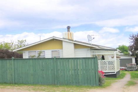 Photo of property in 13 Ingle Avenue, Waipahihi, Taupo, 3330