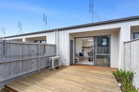 Photo of property in 21 Periko Way, Takanini, 2112