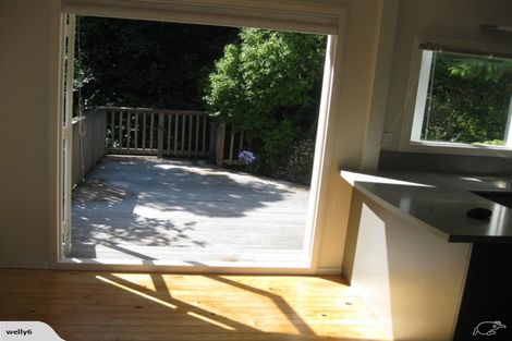 Photo of property in 27 Huntleigh Park Way, Ngaio, Wellington, 6035