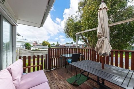 Photo of property in 9 Roseanne Road, Manurewa, Auckland, 2102